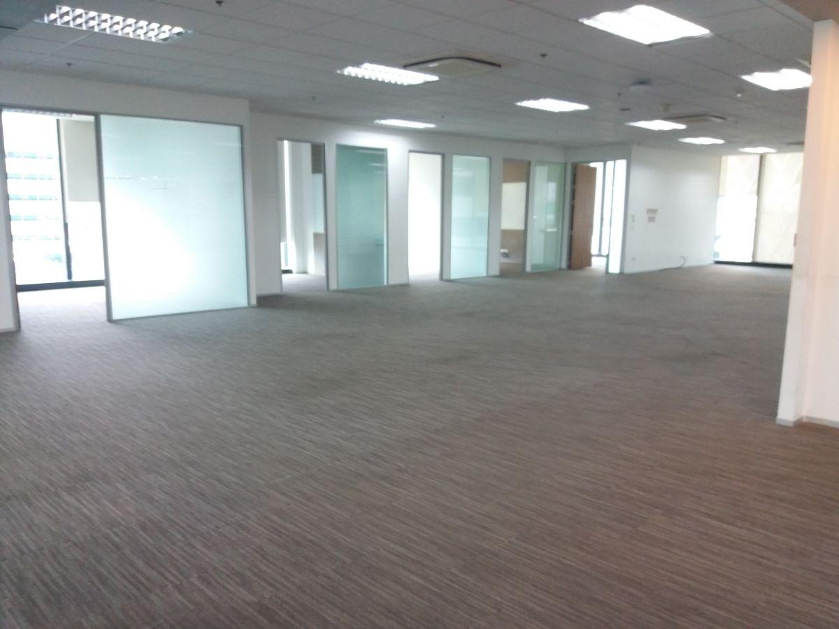 Fitted PEZA Office Space Lease Rent BGC Taguig 1570 sqm