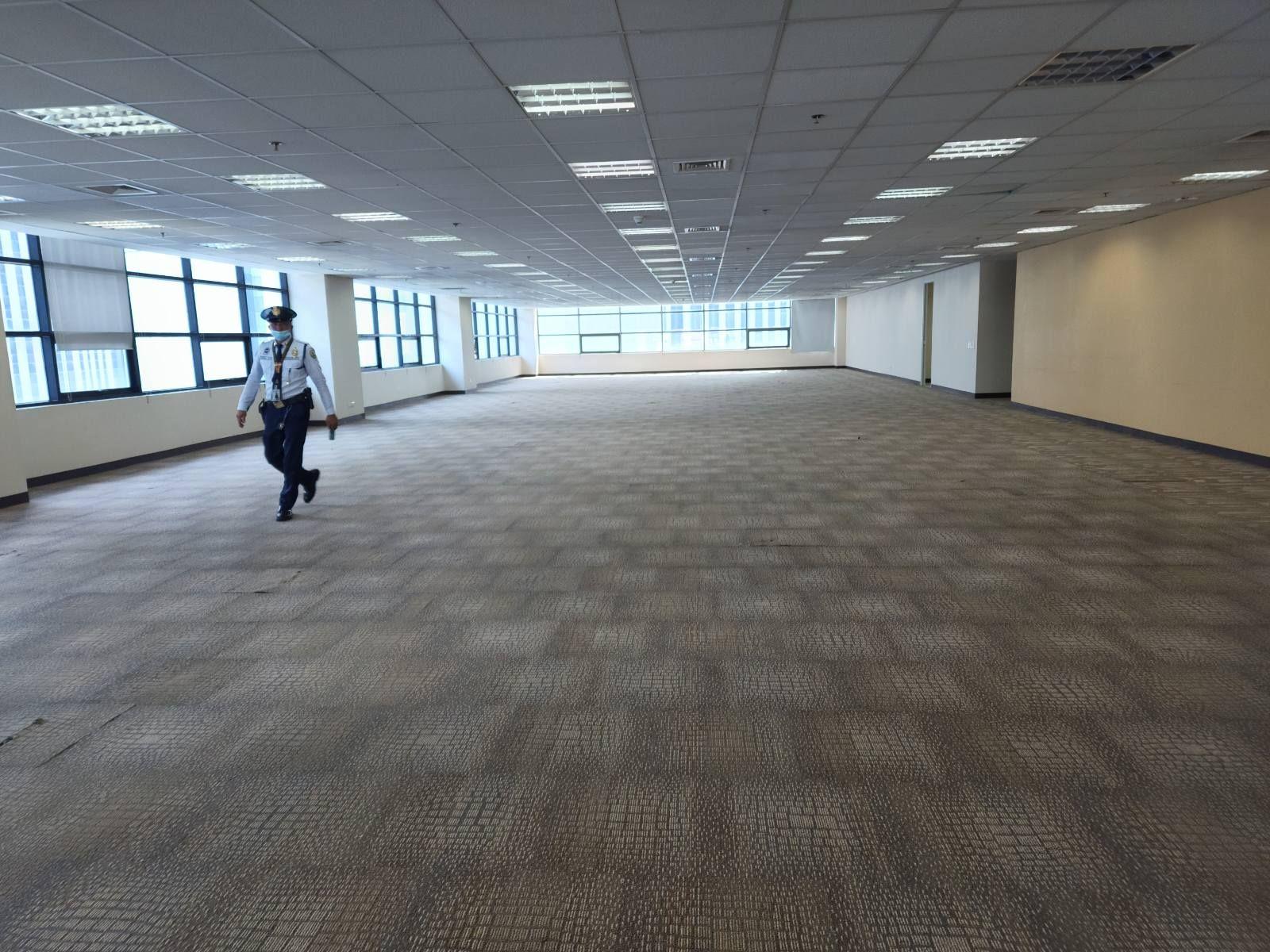 Fitted Office Space Lease Rent Alabang Muntinlupa 1500 sqm