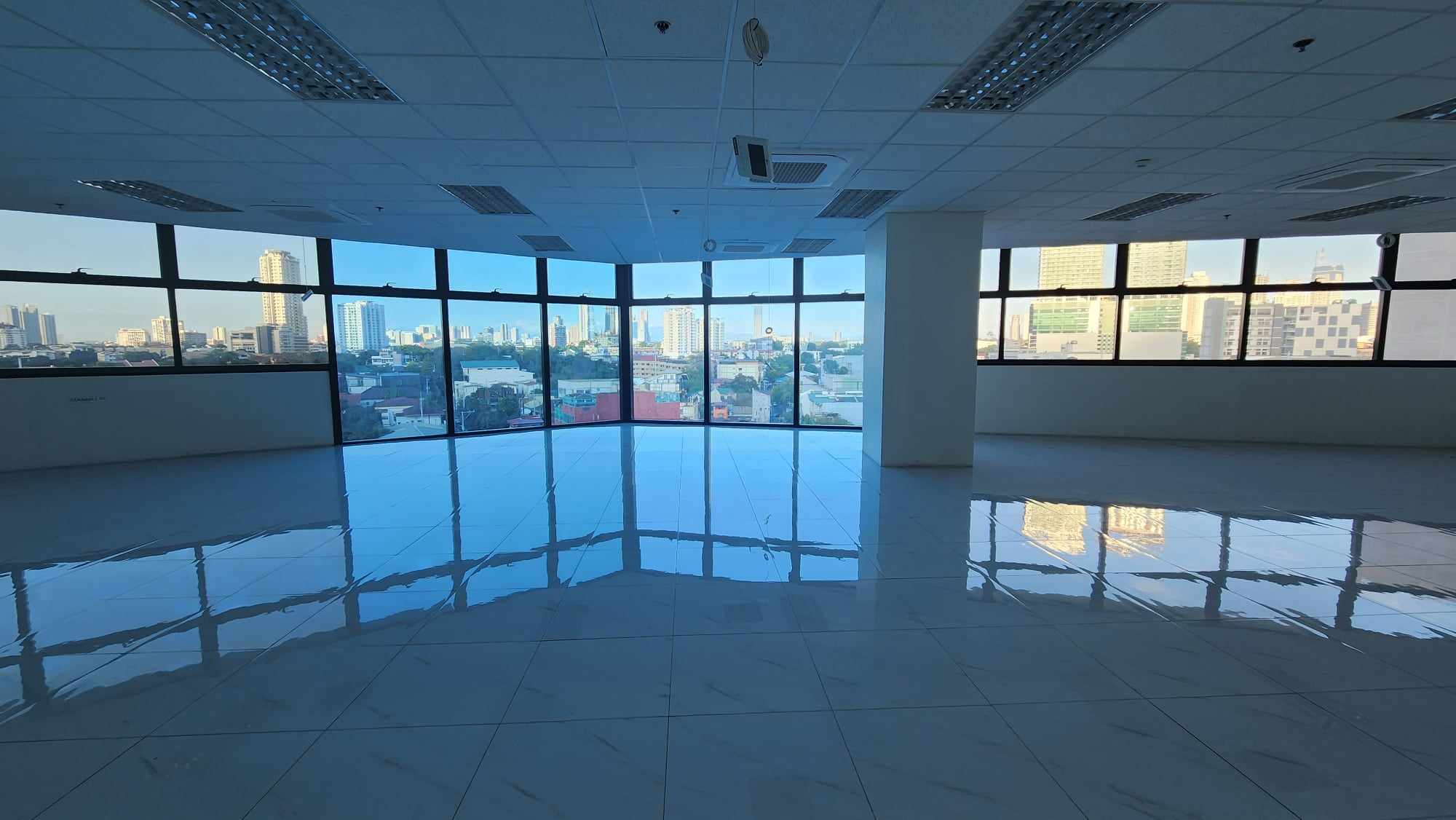 For Rent Lease Office Space Mandaluyong City Manila 2020 sqm