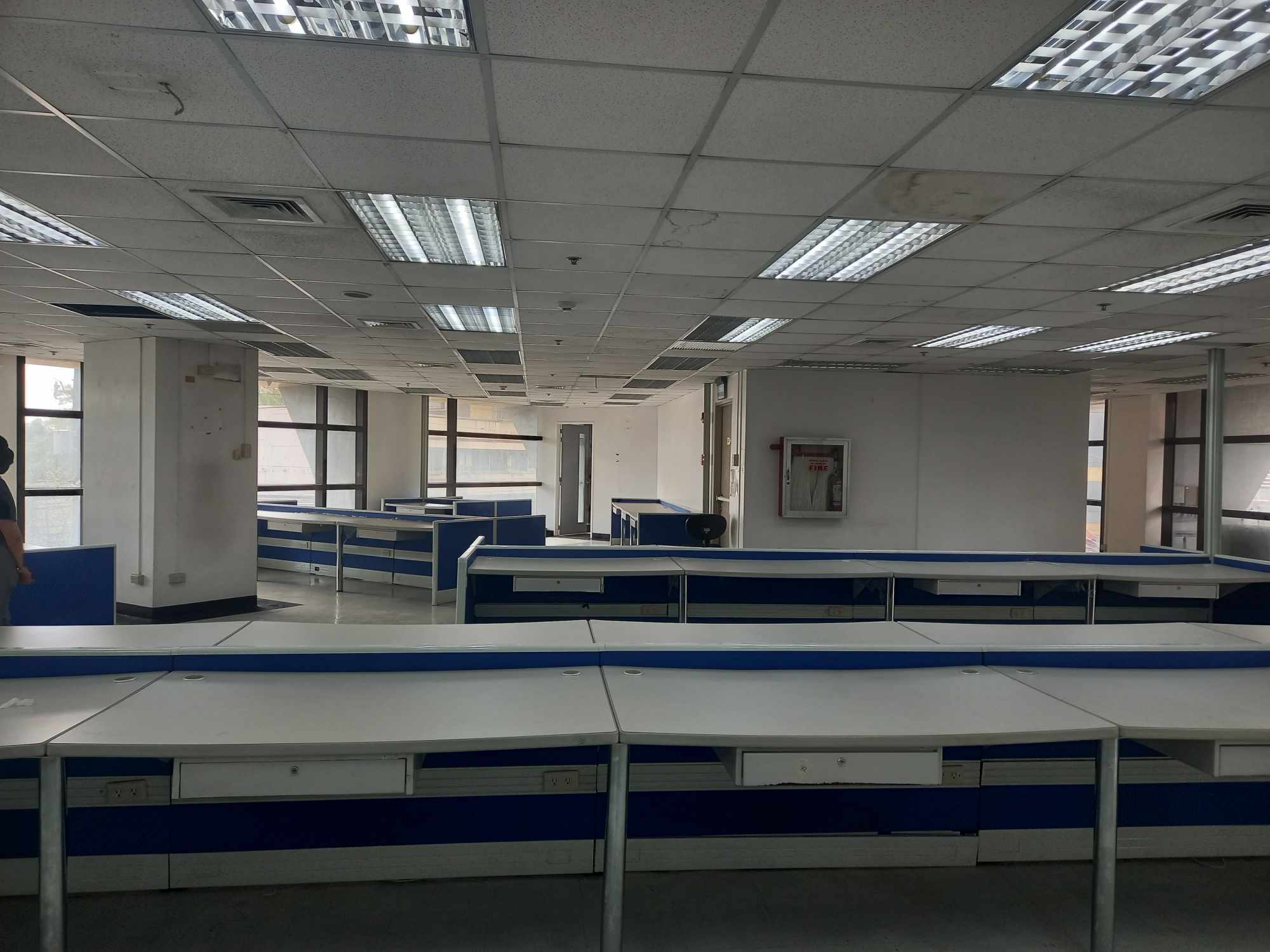 For Rent Lease Office Space Mandaluyong City Manila 583 sqm