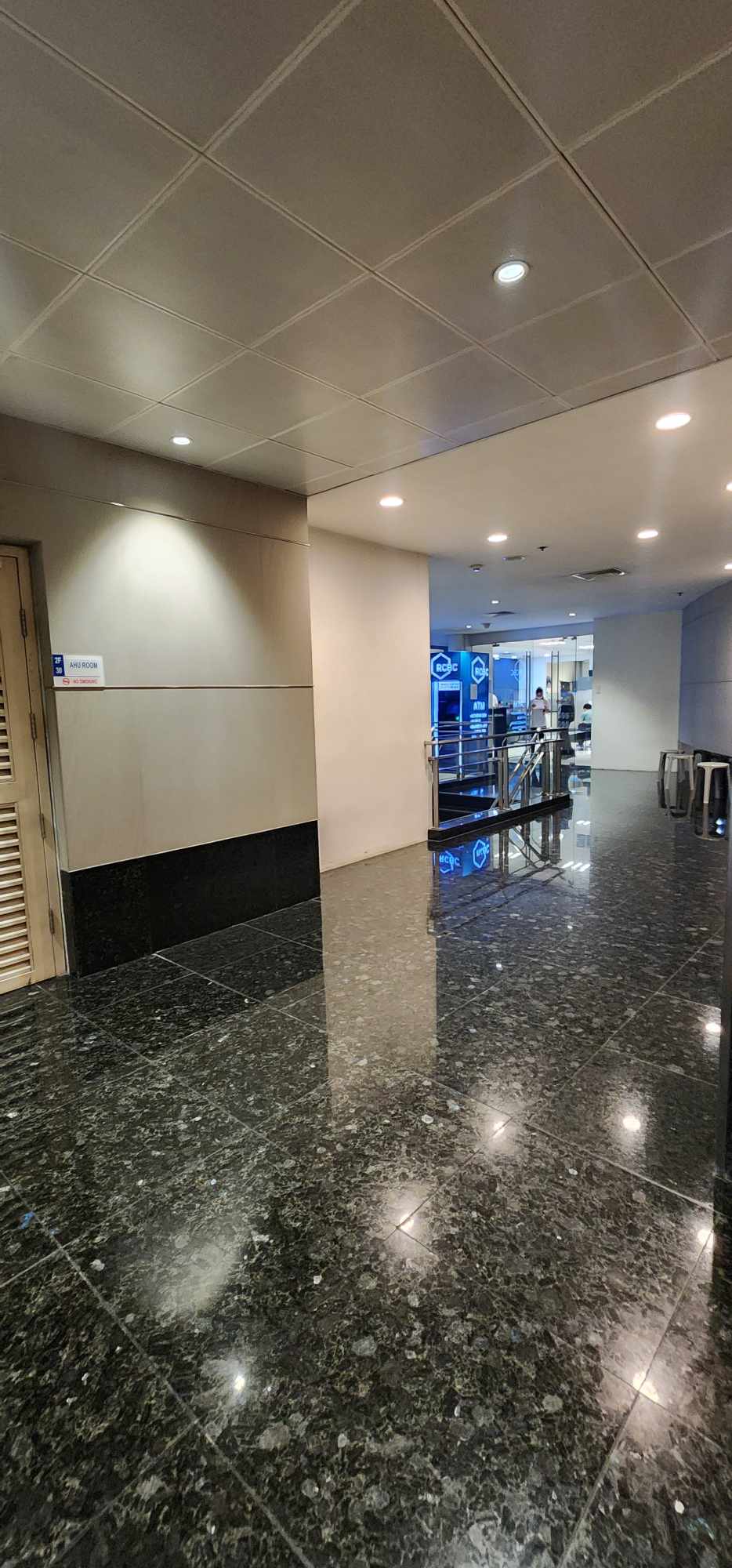 Prime Commercial Retail Space for Lease Rent BGC 63 sqm