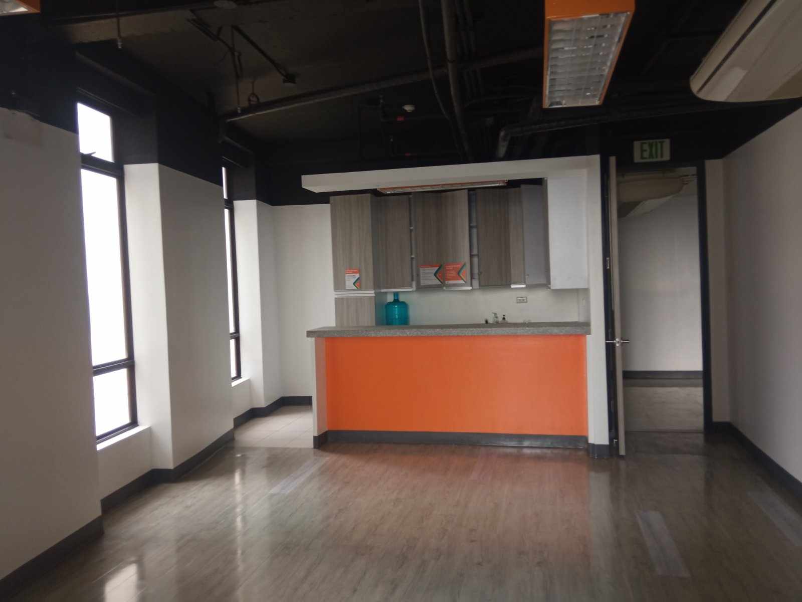 Fitted Office Space 298 sqm for Rent Lease in BGC